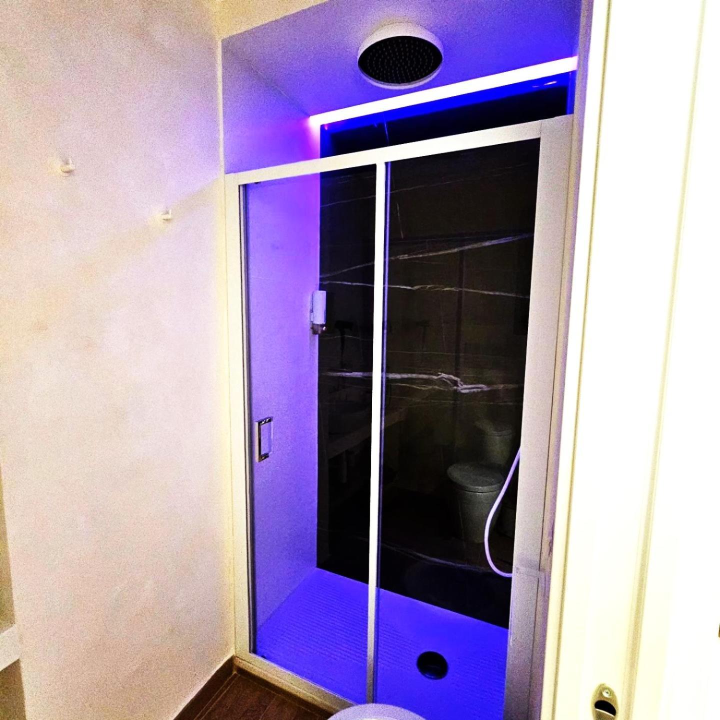 Palmhouse Salerno Con Jacuzzi Apartment Exterior photo